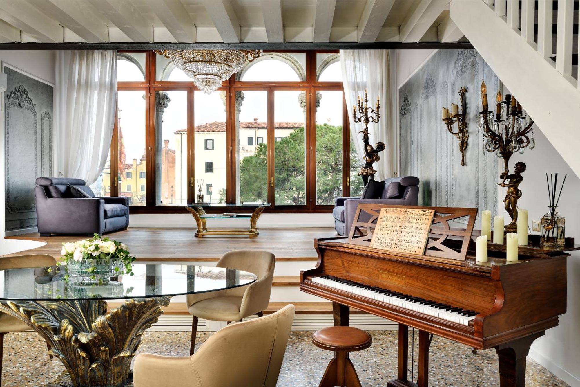 Swan Dolcevita Prestige Stay - Canal View & Exclusive Experience Venice Ngoại thất bức ảnh
