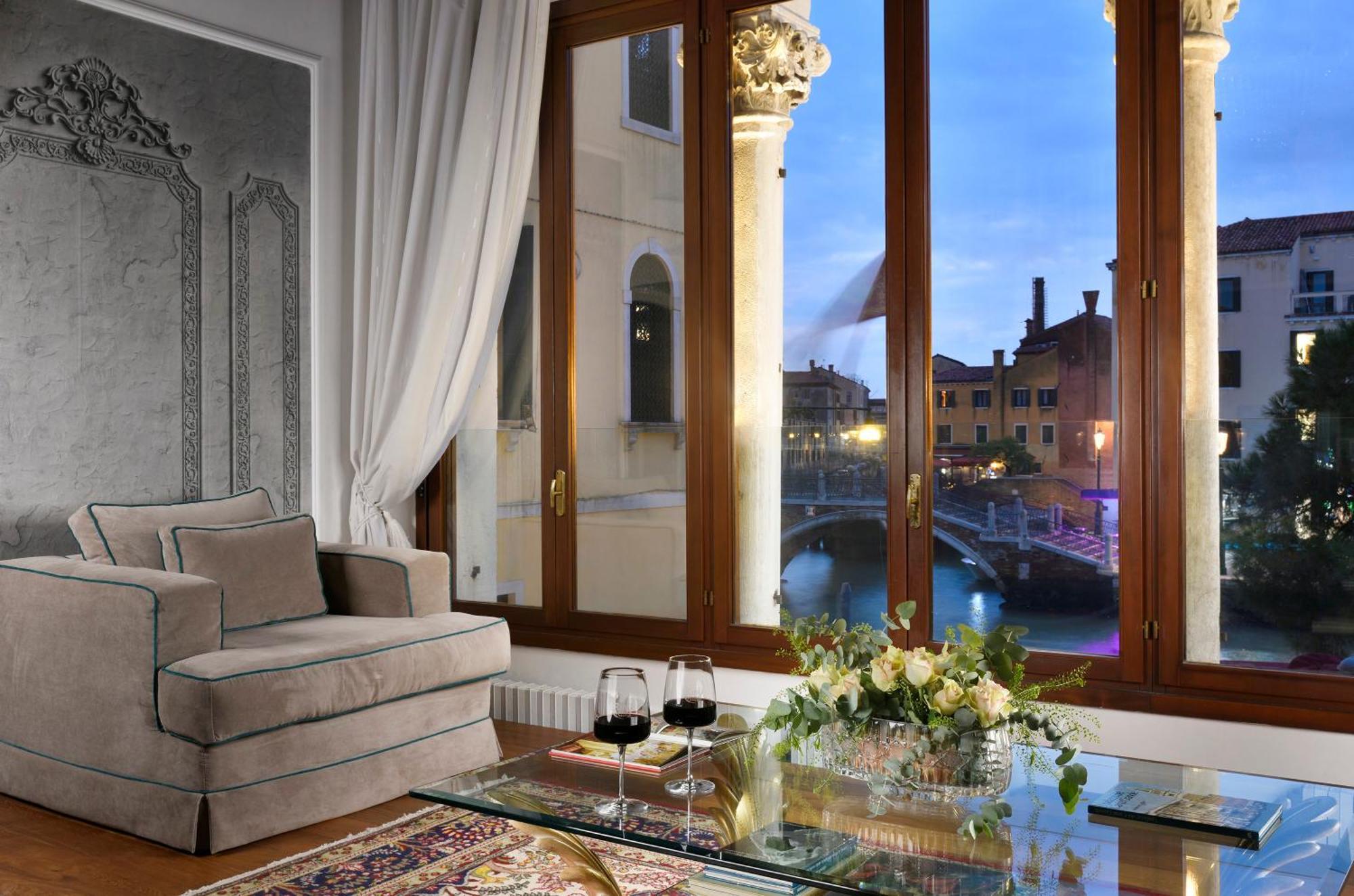 Swan Dolcevita Prestige Stay - Canal View & Exclusive Experience Venice Ngoại thất bức ảnh