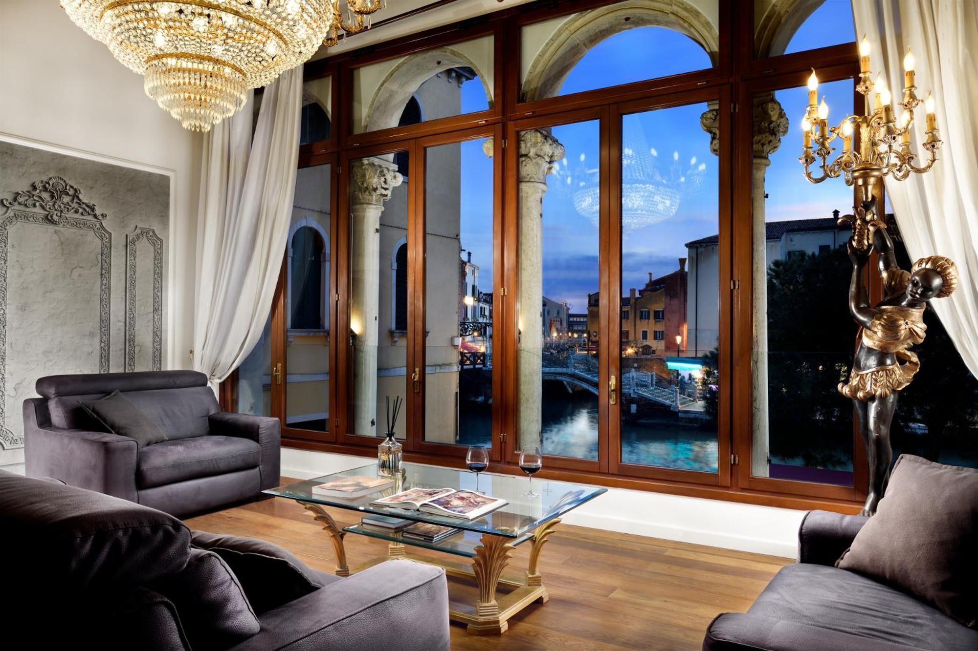 Swan Dolcevita Prestige Stay - Canal View & Exclusive Experience Venice Ngoại thất bức ảnh