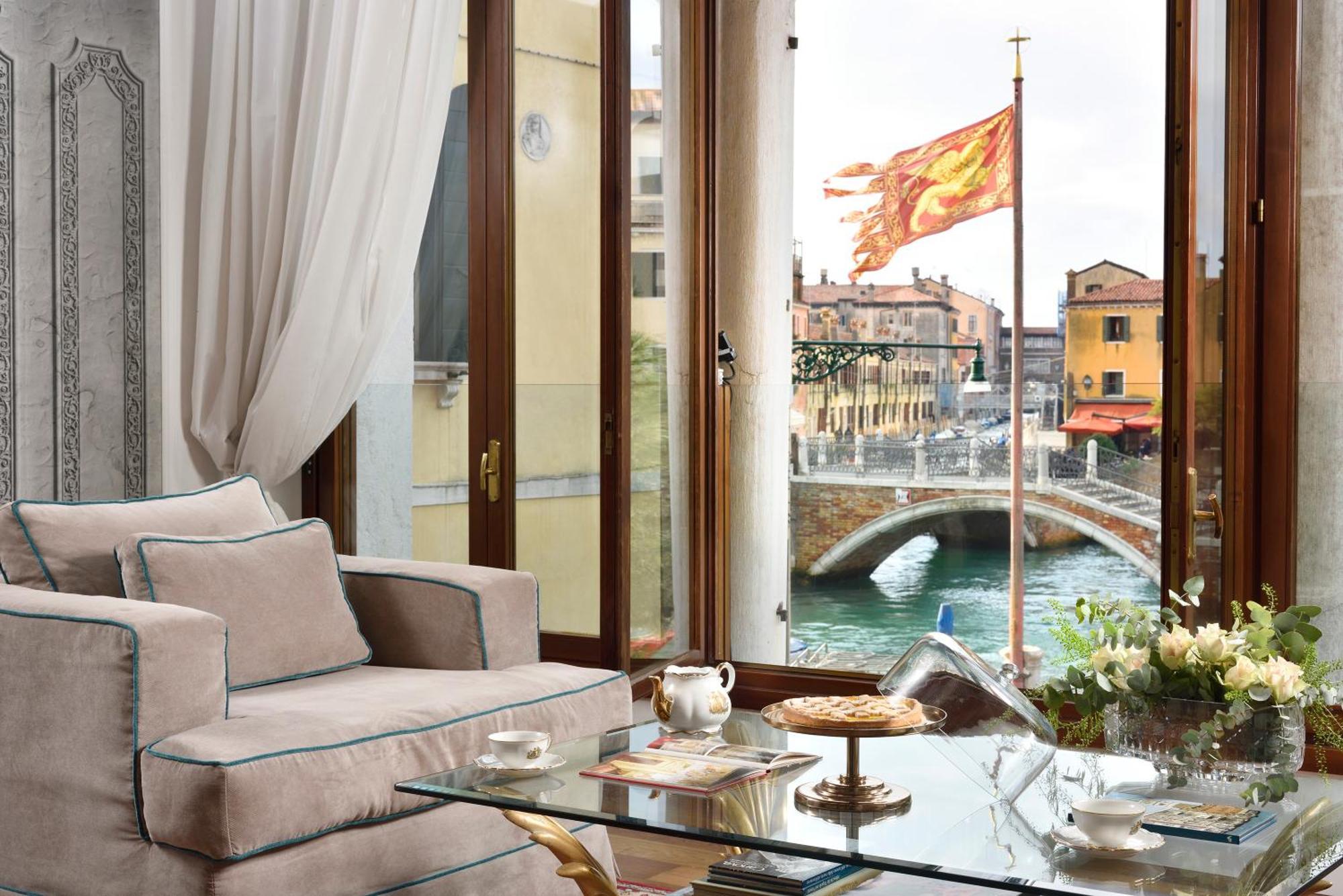Swan Dolcevita Prestige Stay - Canal View & Exclusive Experience Venice Ngoại thất bức ảnh