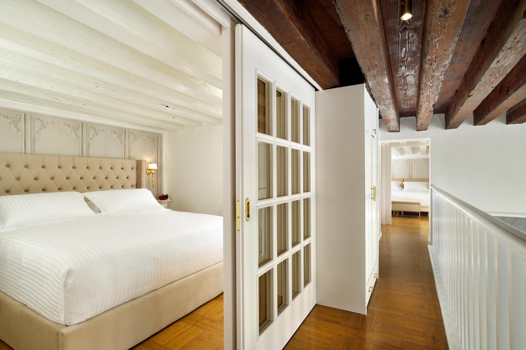 Swan Dolcevita Prestige Stay - Canal View & Exclusive Experience Venice Ngoại thất bức ảnh