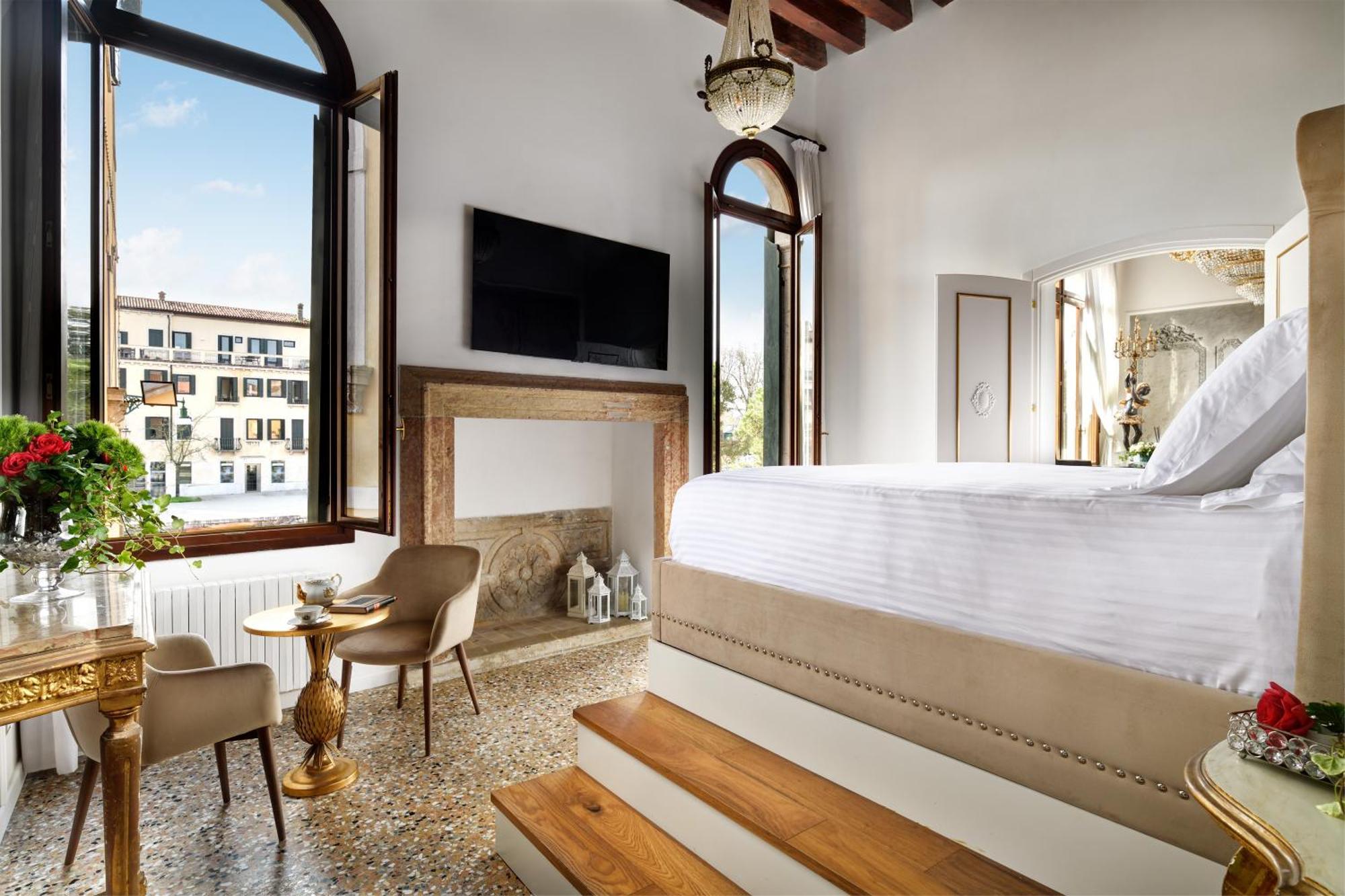 Swan Dolcevita Prestige Stay - Canal View & Exclusive Experience Venice Ngoại thất bức ảnh